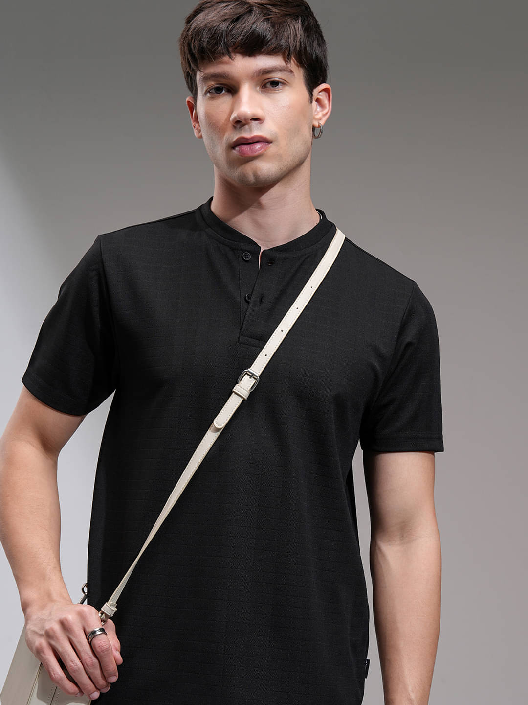 Highlander Men Polyester Regular Fit Self Design T-Shirt ( Black ) Highlander Men Polyester Regular Fit Self Design T-Shirt ( Black )