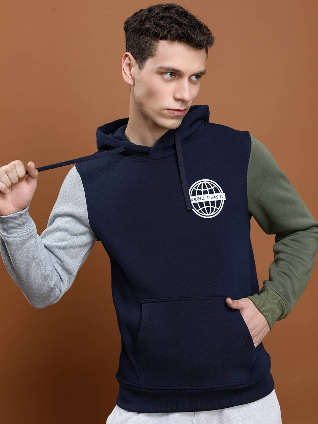 Highlander Polyester Hooded Men's Sweatshirt - Navy ( Pack of 1 ) Highlander Polyester Hooded Men's Sweatshirt - Navy ( Pack of 1 )