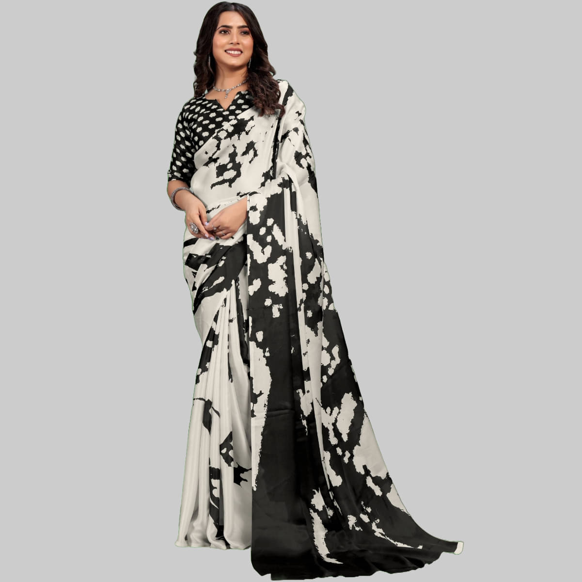    			JVASTRAMODA Satin Printed Regular Saree With Unstitched Blouse Piece ( Black )