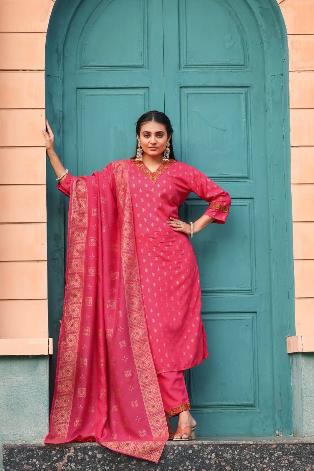Maa Enterprise Women Rayon Printed A-line Kurti With Pants ( Pink ) Maa Enterprise Women Rayon Printed A-line Kurti With Pants ( Pink )