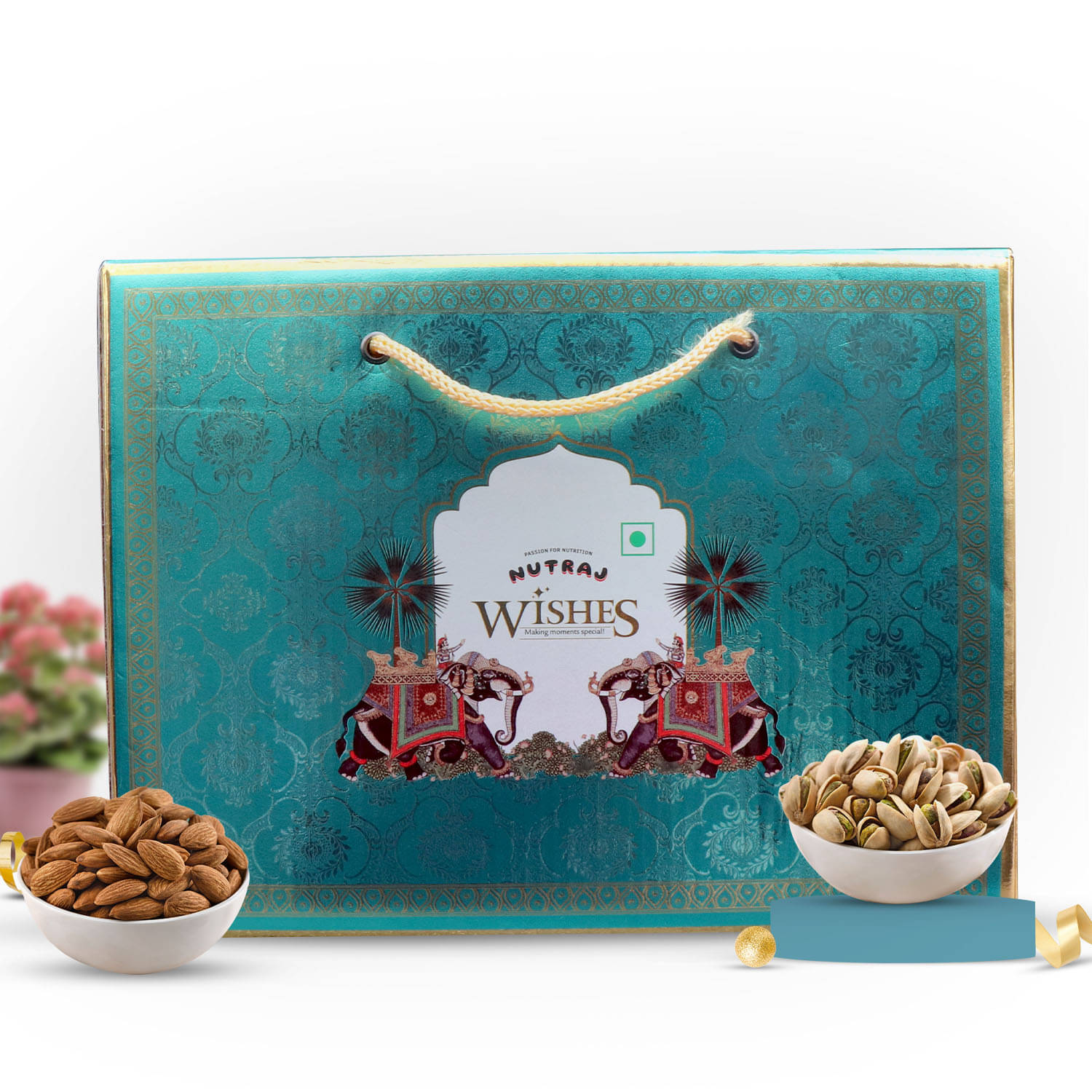     			Nutraj Mixed Nuts Gift Box 1000 g