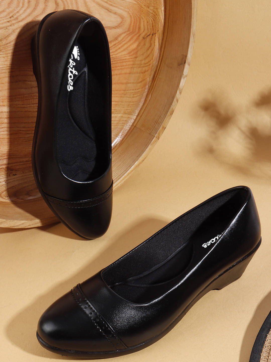 Picktoes Black Women's Casual Ballerinas     			Picktoes Black Women's Casual Ballerinas