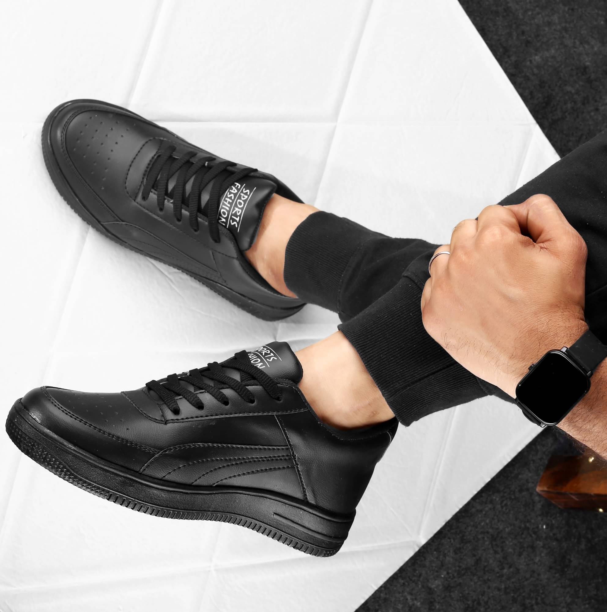     			Roaster Black Causal sneaker for men Black Men's Sneakers