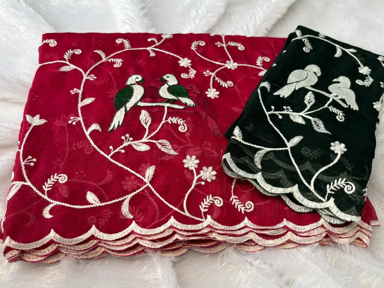     			Sanjana Silk Chanderi Embroidered Chanderi saree With Unstitched Blouse Piece ( Pink )