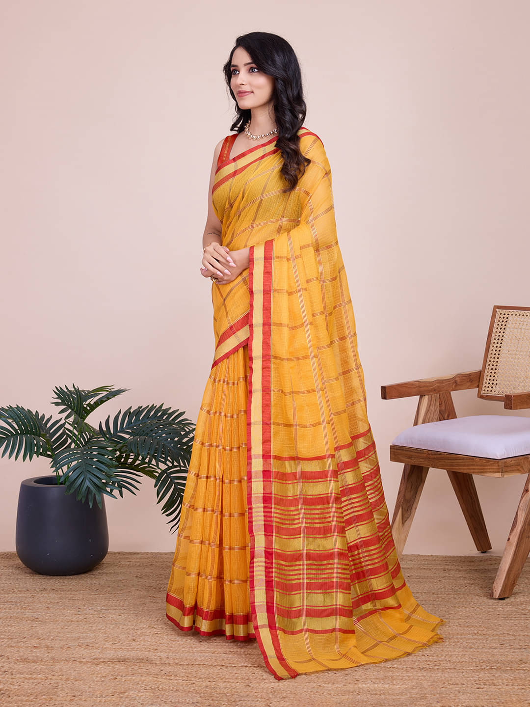     			Varni Fabrics Art Silk Checks Regular Saree With Unstitched Blouse Piece ( Yellow )