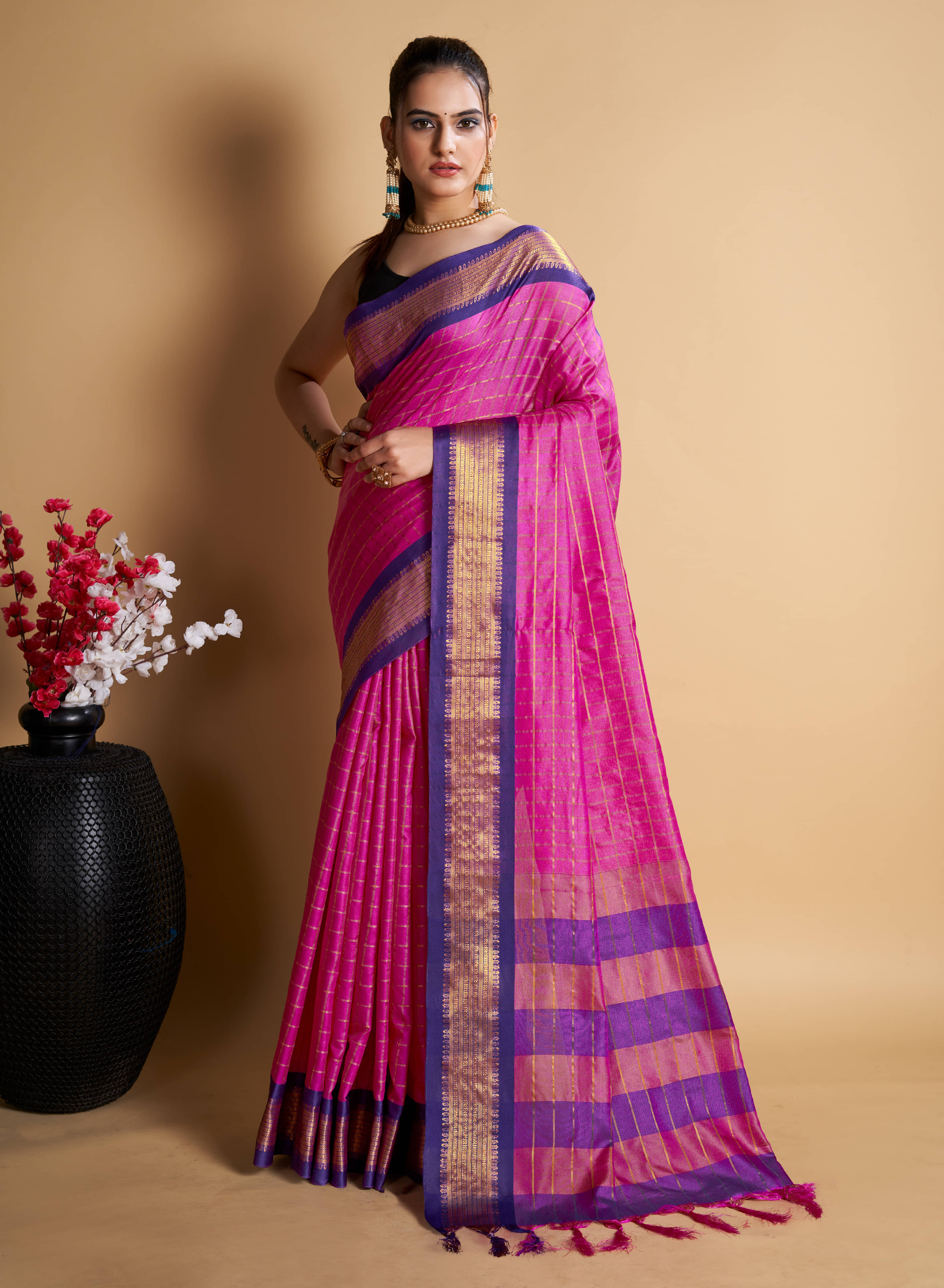 Varni Fabrics Silk Checks Banarasi saree With Unstitched Blouse Piece ( Pink )     			Varni Fabrics Silk Checks Banarasi saree With Unstitched Blouse Piece ( Pink )