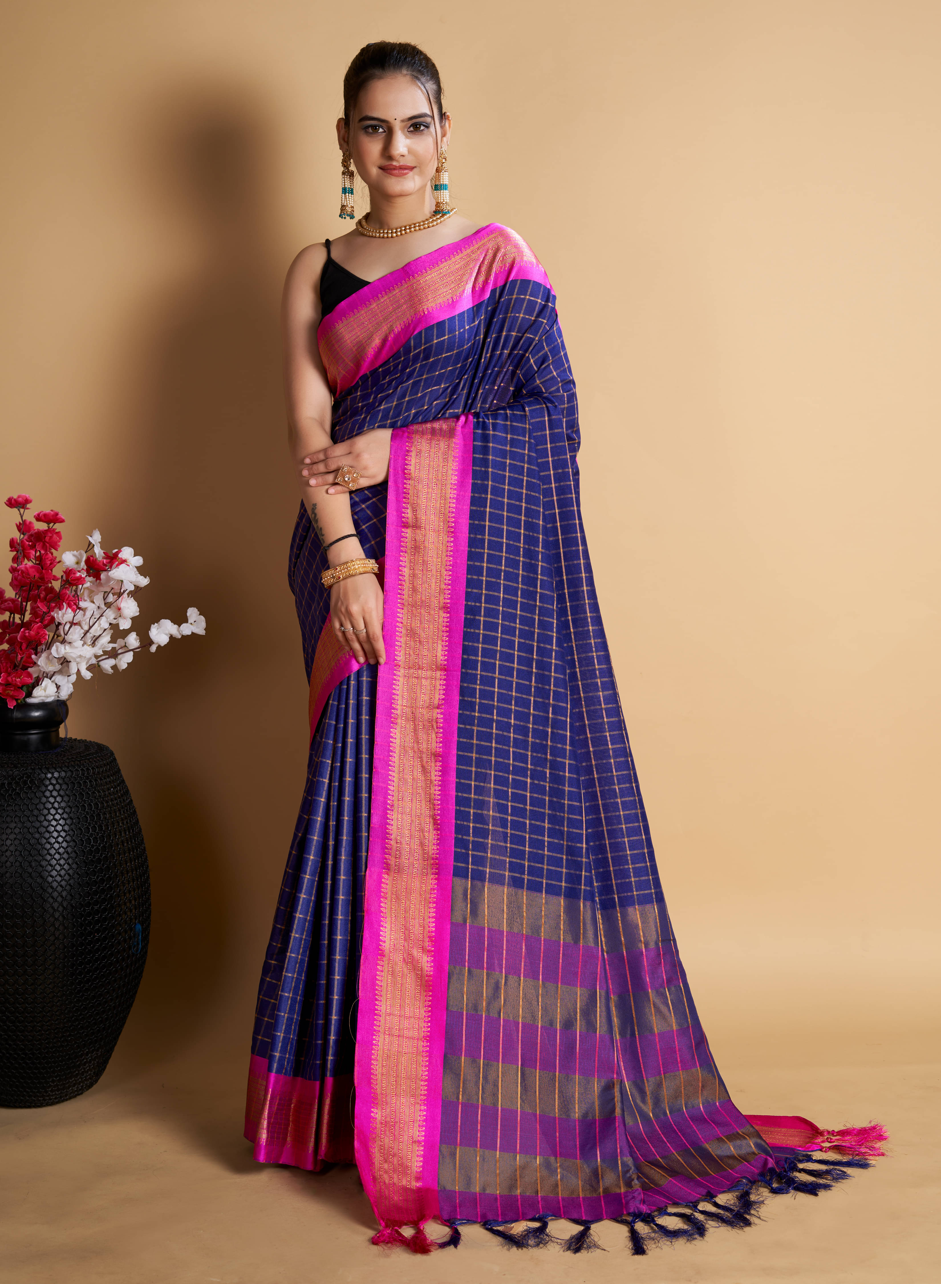     			Varni Fabrics Silk Checks Banarasi saree With Unstitched Blouse Piece ( Purple )