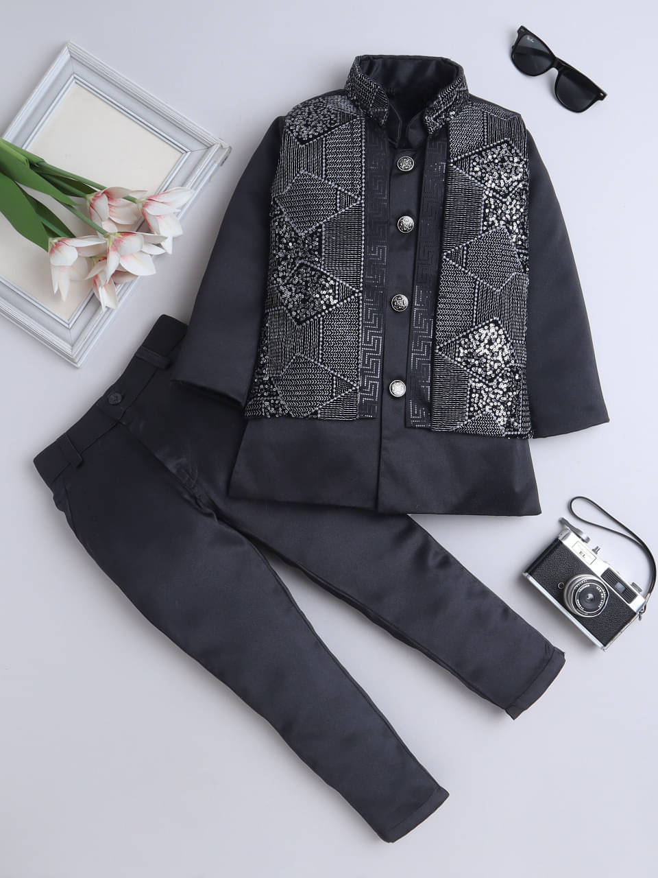 Fourfolds Boys Velvet Black Kurta Pant Set ( Pack of 1 ) Fourfolds Boys Velvet Black Kurta Pant Set ( Pack of 1 )