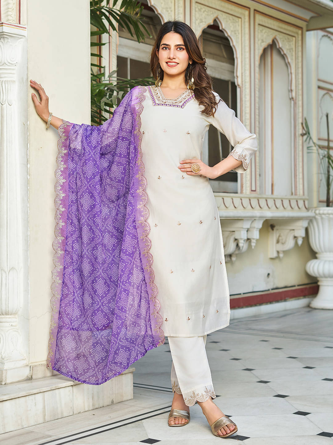 VASTRANARI Women Chanderi Embroidered Straight Kurti With Pants ( White ) VASTRANARI Women Chanderi Embroidered Straight Kurti With Pants ( White )