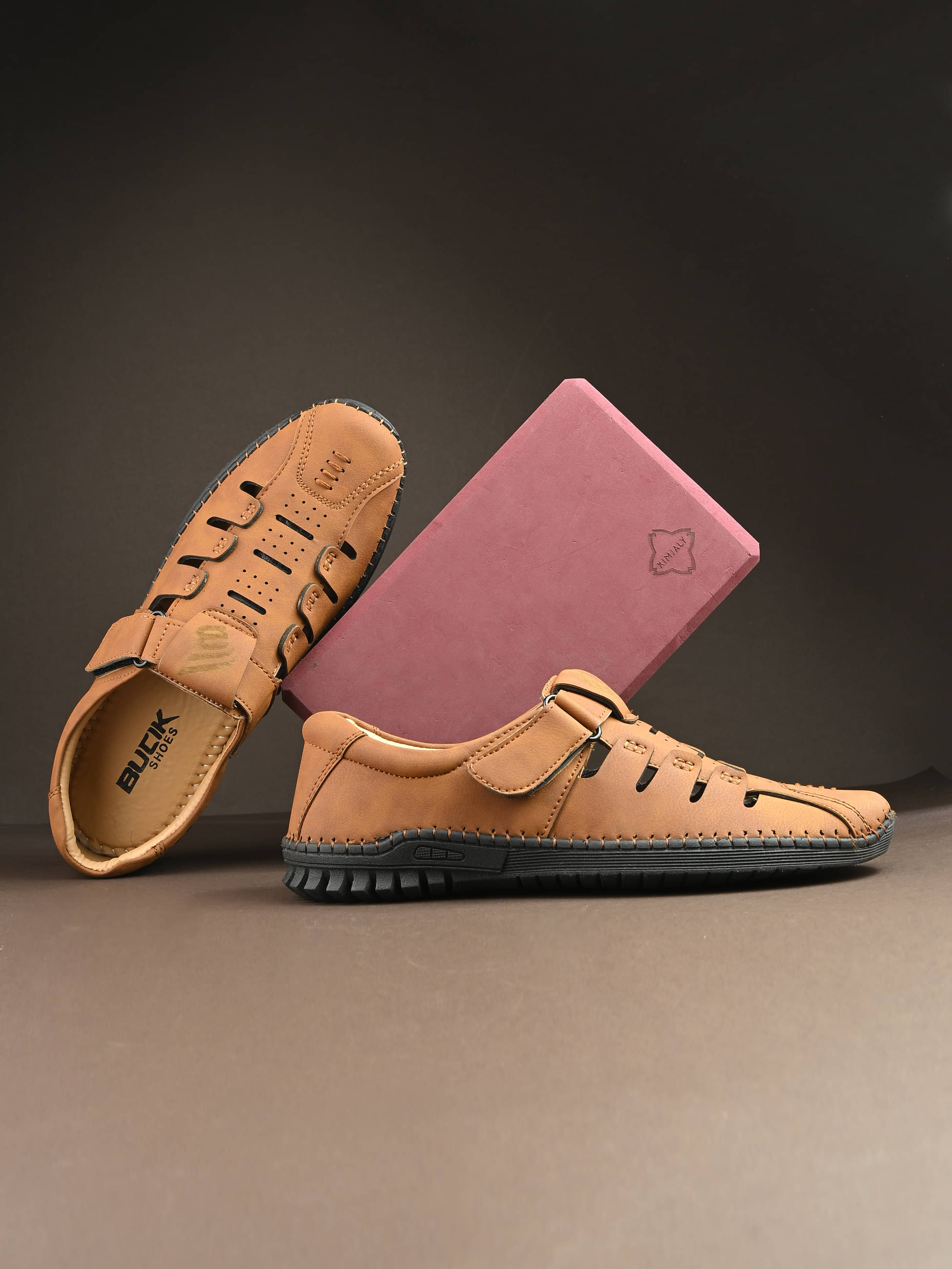     			Bucik - Tan Men's Sandals