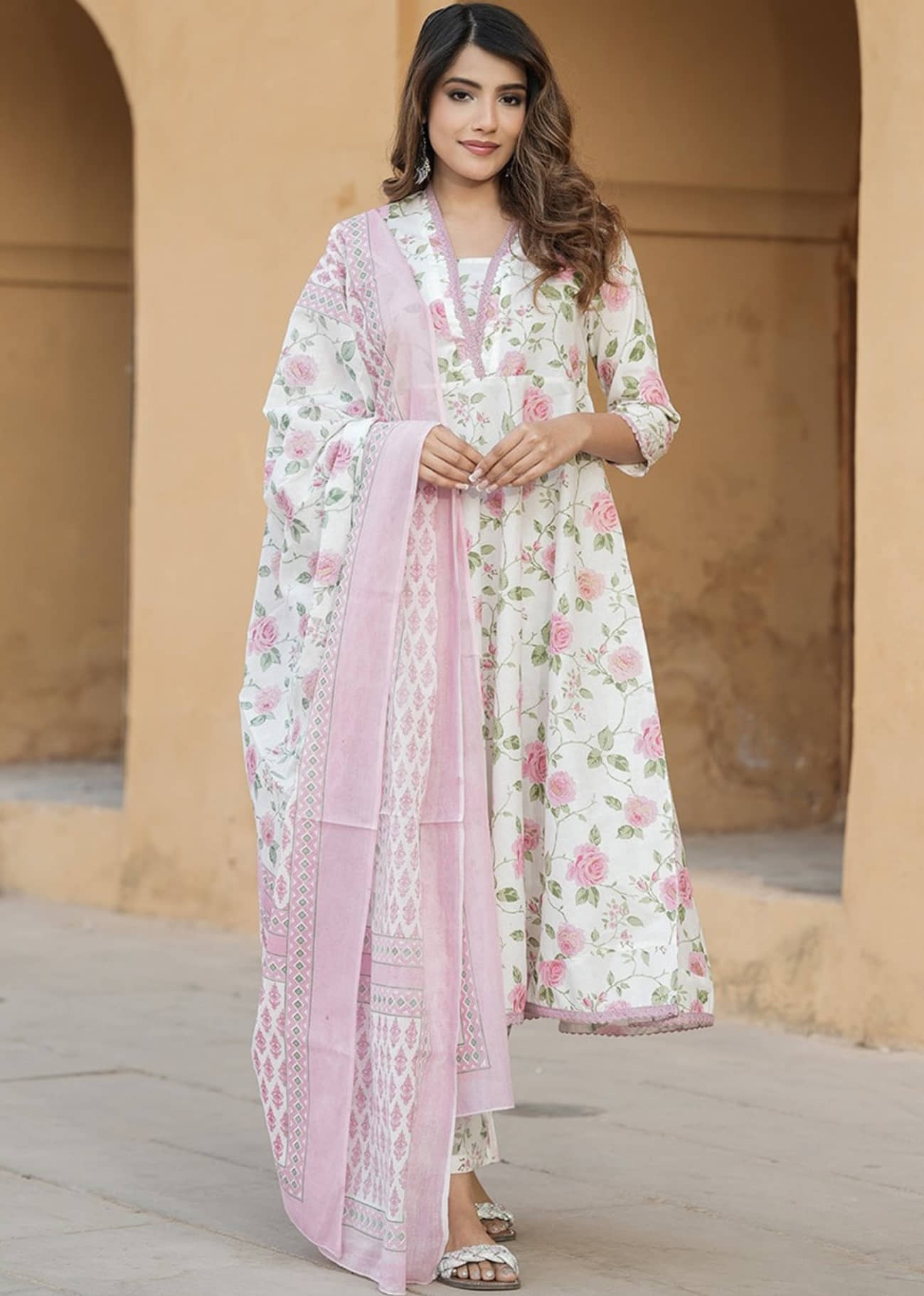 VASTRANARI Women Cotton Printed Anarkali Kurti With Pants ( Pink )