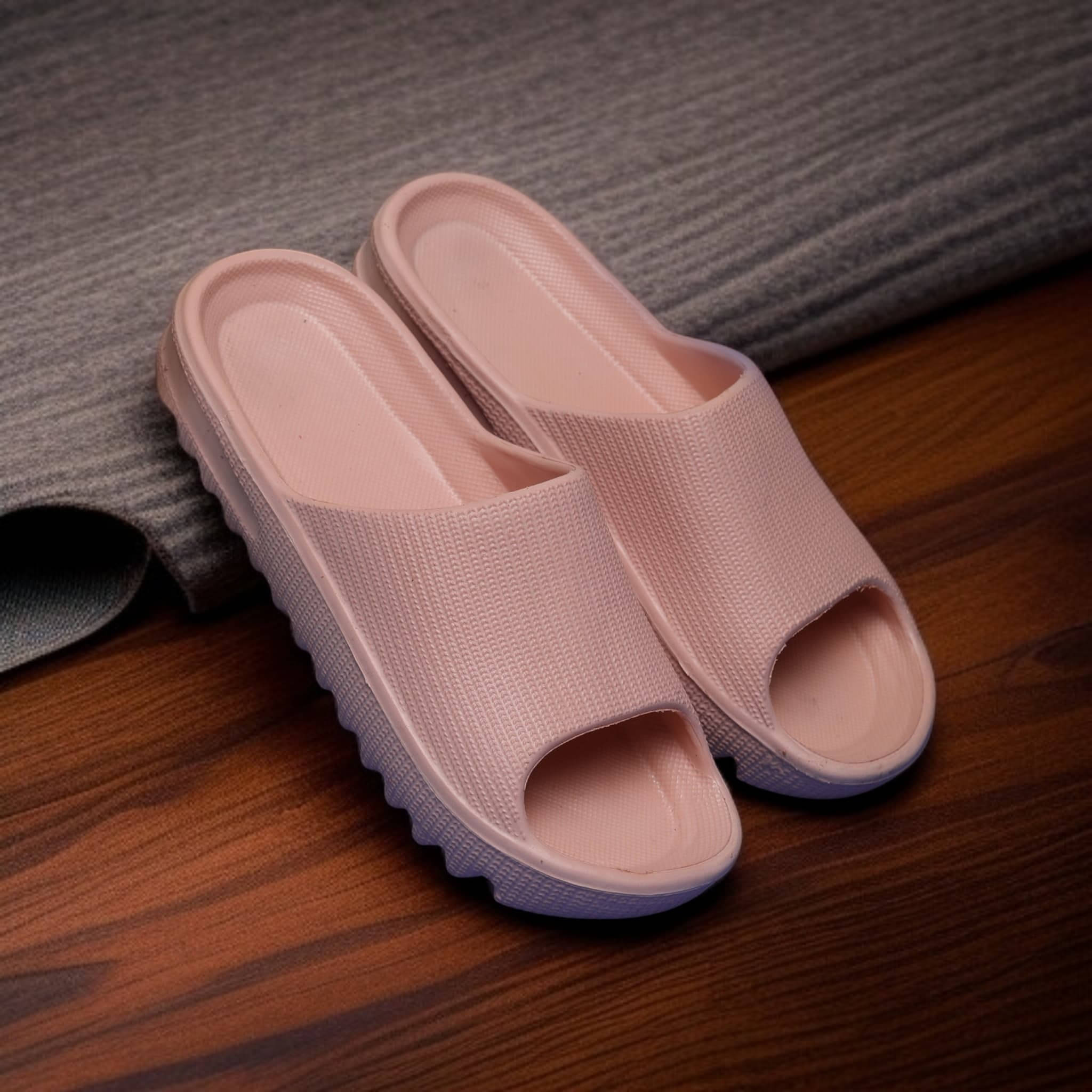     			Beeone Pink Women's Slide