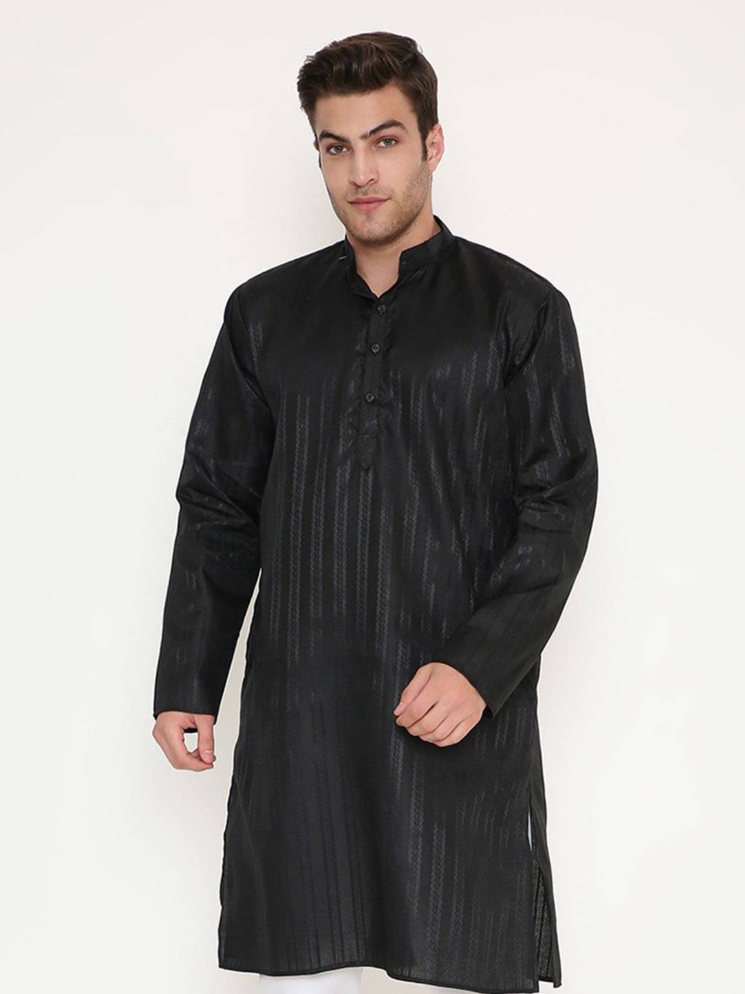     			Maharaja Black Blended Men's Regular Kurta ( Pack of 1 )