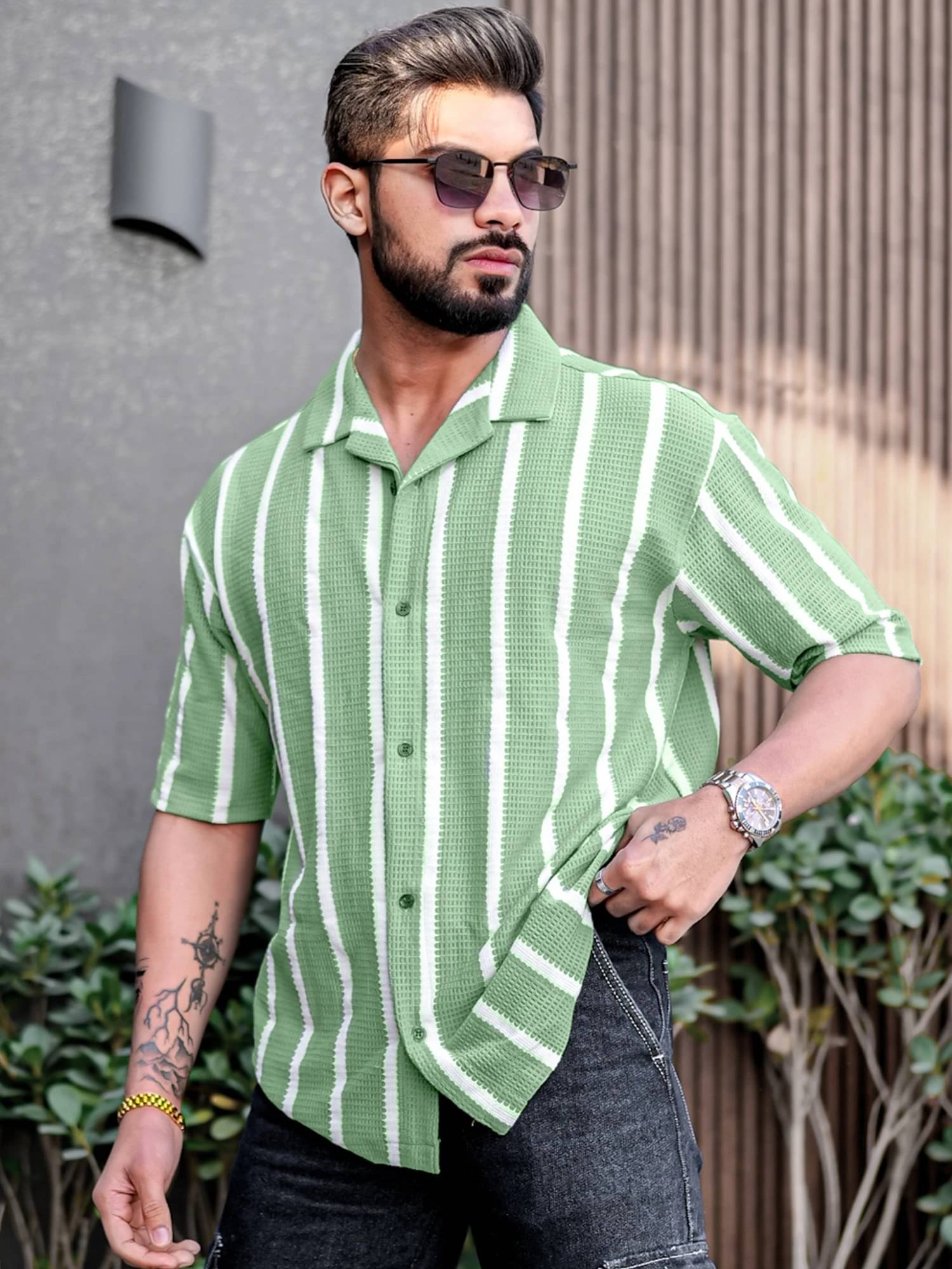 Maniac Poly Cotton Boxy Striped Half Sleeves Men's Casual Shirt - Green ( Pack of 1 ) Maniac Poly Cotton Boxy Striped Half Sleeves Men's Casual Shirt - Green ( Pack of 1 )