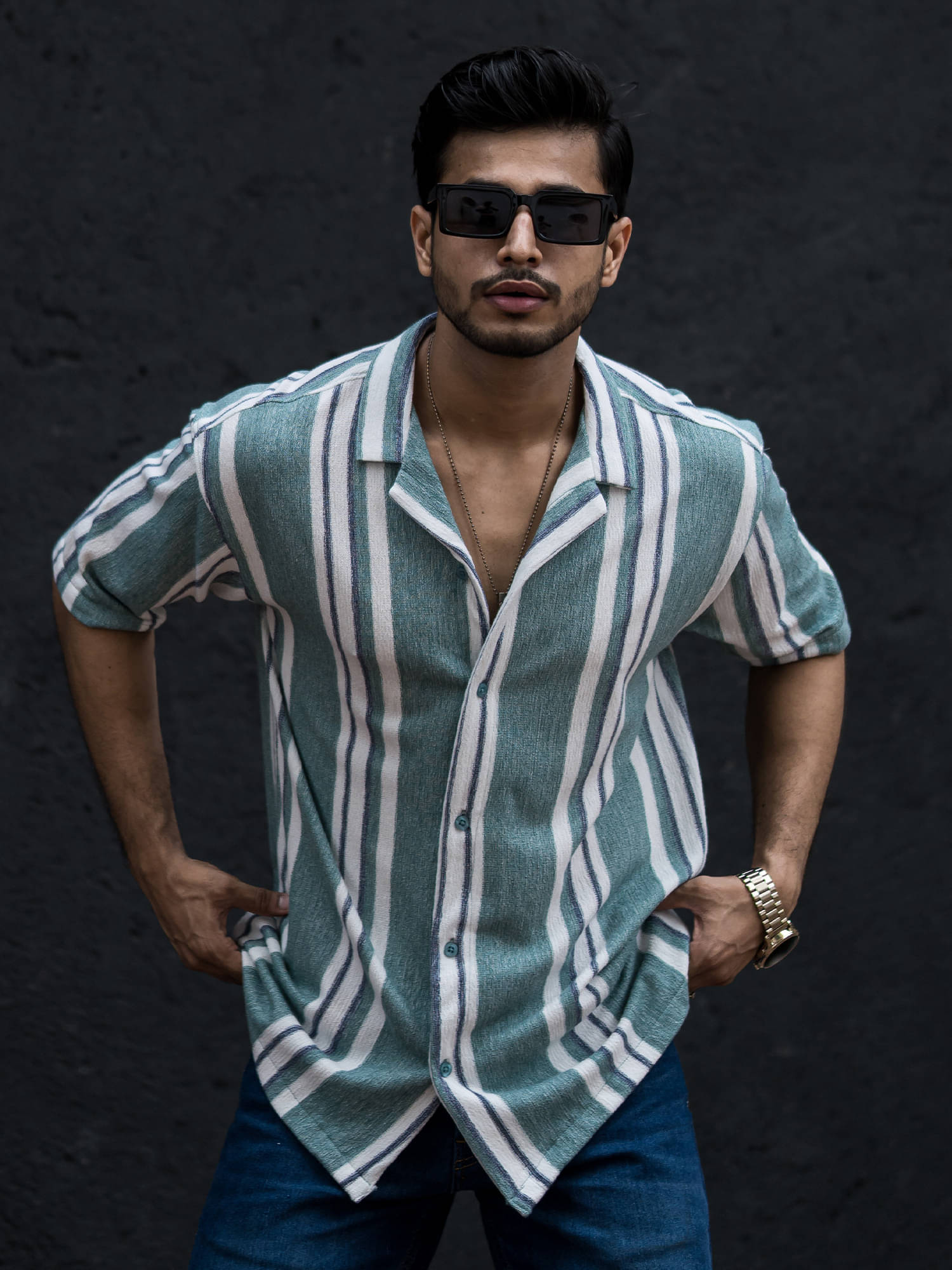 Maniac Poly Cotton Boxy Striped Half Sleeves Men's Casual Shirt - Green ( Pack of 1 ) Maniac Poly Cotton Boxy Striped Half Sleeves Men's Casual Shirt - Green ( Pack of 1 )