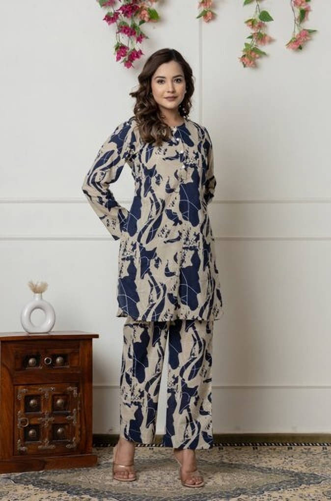 SEREN MILANO Women Printed Top With Palazzos Co-Ord Set ( Multicolor )     			SEREN MILANO Women Printed Top With Palazzos Co-Ord Set ( Multicolor )