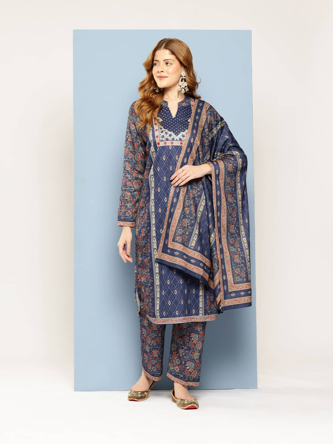Aarika Women Woollen Printed Straight Kurti With Pants ( Navy Blue ) Aarika Women Woollen Printed Straight Kurti With Pants ( Navy Blue )