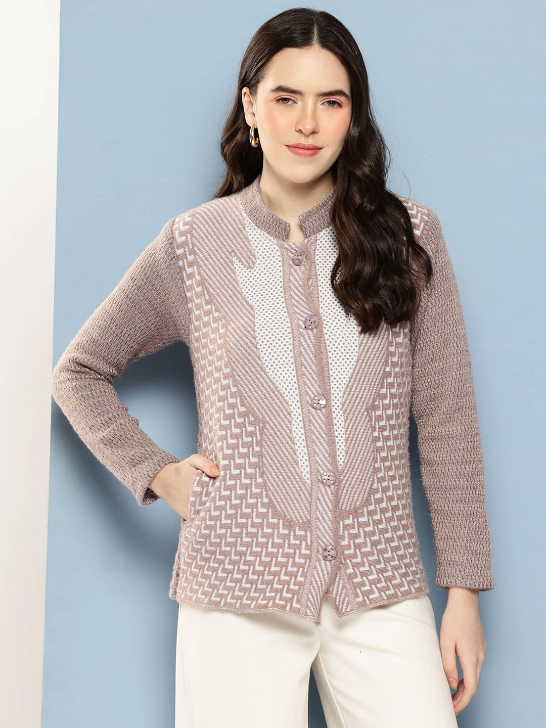 Aarika Woollen Regular Collar Women's Buttoned Cardigans - Beige ( Single ) Aarika Woollen Regular Collar Women's Buttoned Cardigans - Beige ( Single )