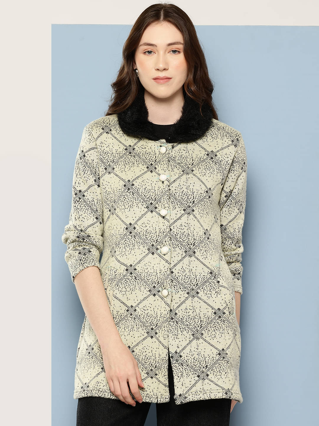     			Aarika Woollen Regular Collar Women's Buttoned Cardigans - Yellow ( Single )
