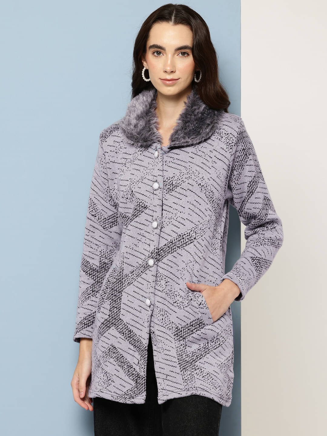 Aarika Woollen Regular Collar Women's Buttoned Cardigans - Grey ( Single ) Aarika Woollen Regular Collar Women's Buttoned Cardigans - Grey ( Single )