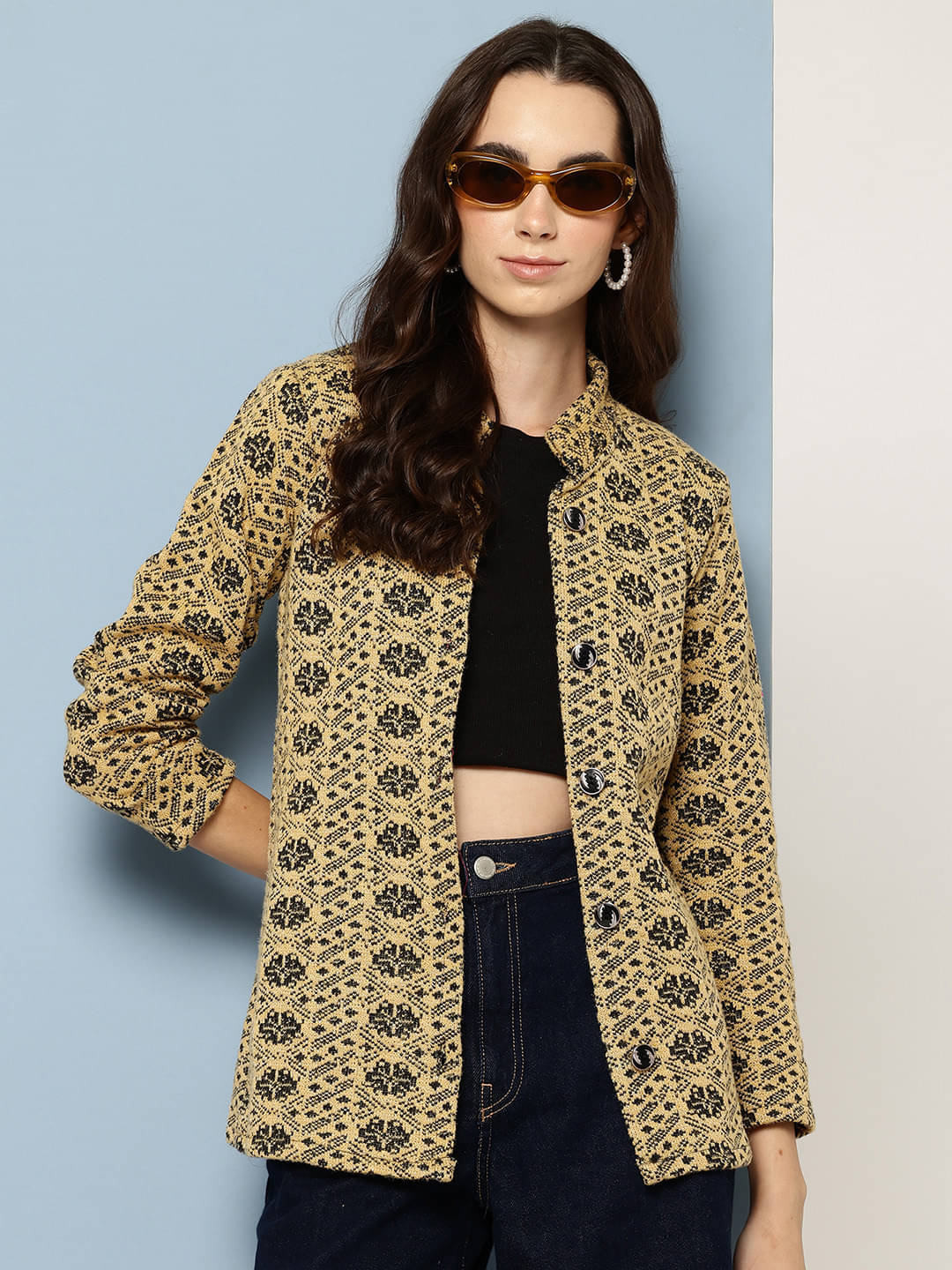 Aarika Woollen Regular Collar Women's Buttoned Cardigans - Black ( Single ) Aarika Woollen Regular Collar Women's Buttoned Cardigans - Black ( Single )
