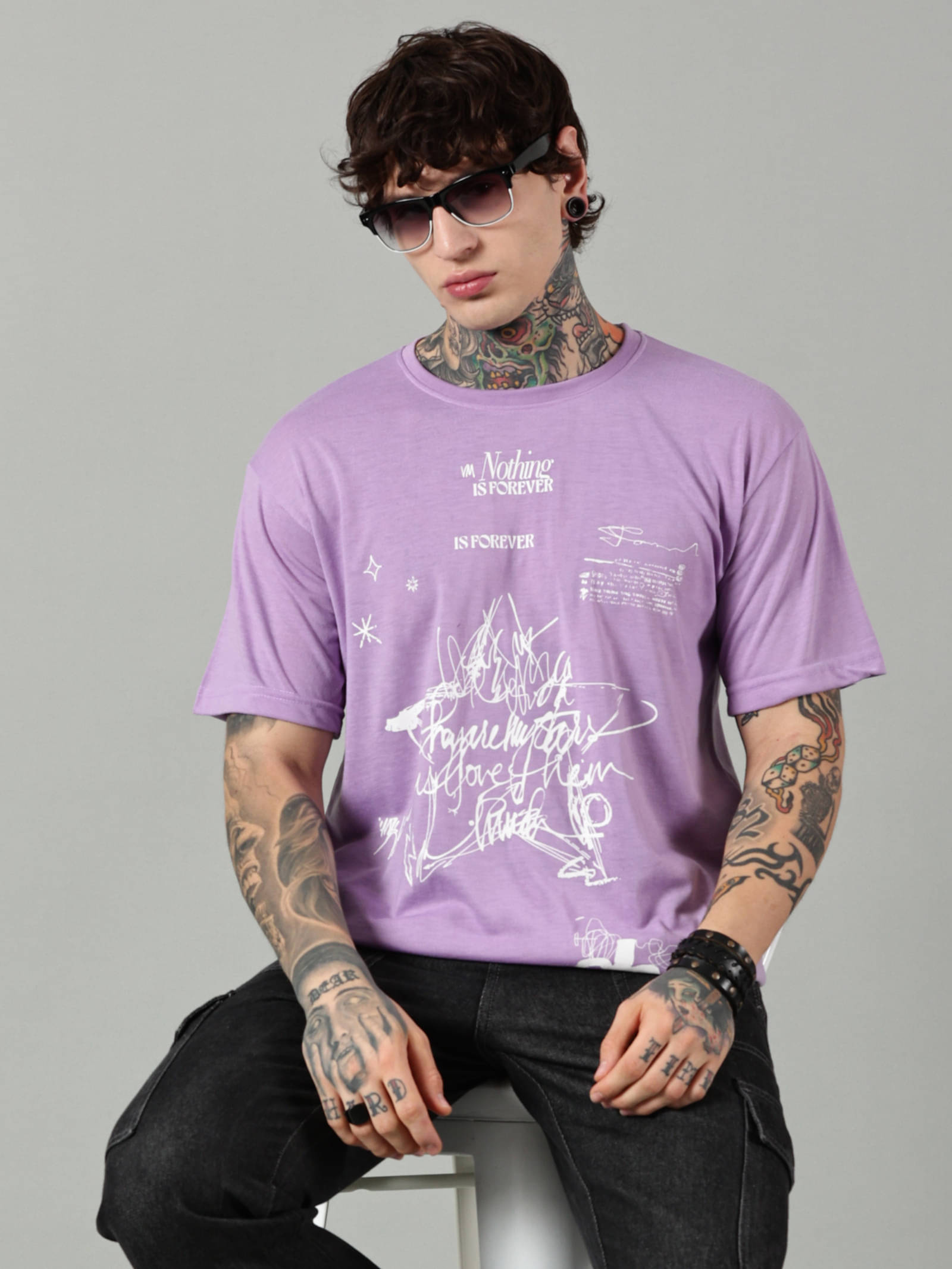     			Diversify Men Cotton Blend Oversized Fit Printed T-Shirt ( Purple )