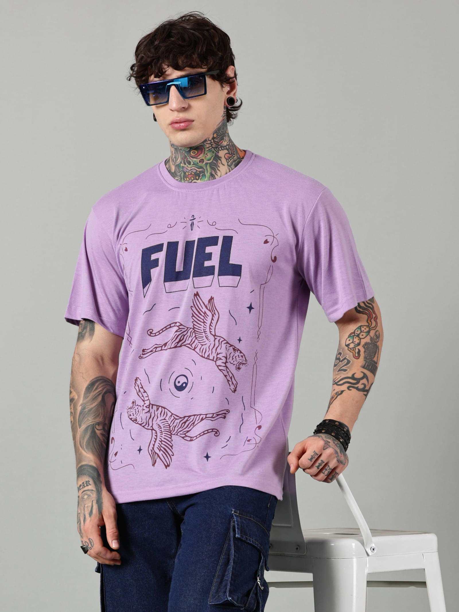 Diversify Men Cotton Blend Oversized Fit Printed T-Shirt ( Purple ) Diversify Men Cotton Blend Oversized Fit Printed T-Shirt ( Purple )