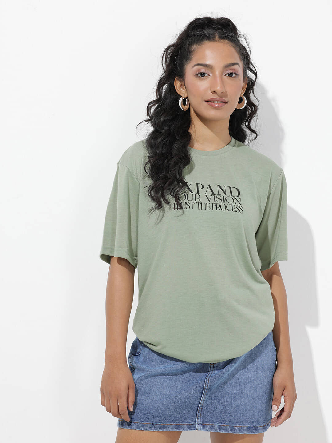 Diversify Women Cotton Blend Printed Oversized Fit Round Neck T-Shirt ( Green )