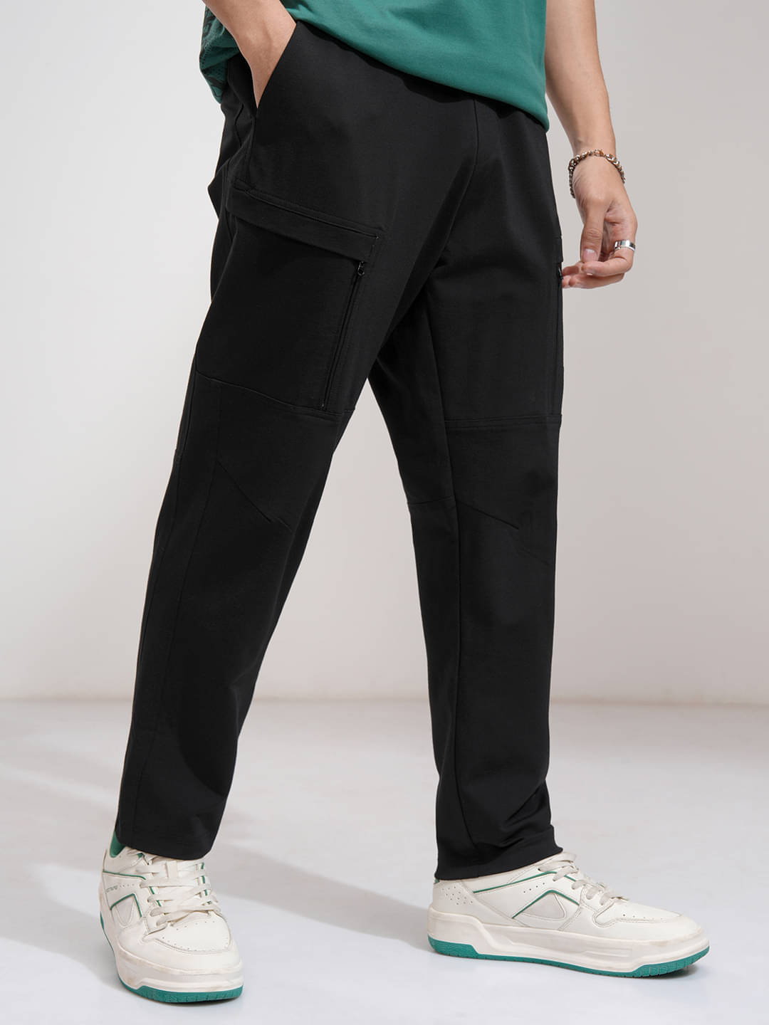     			Highlander Tapered Flat Men's Trouser - Black ( Pack of 1 )