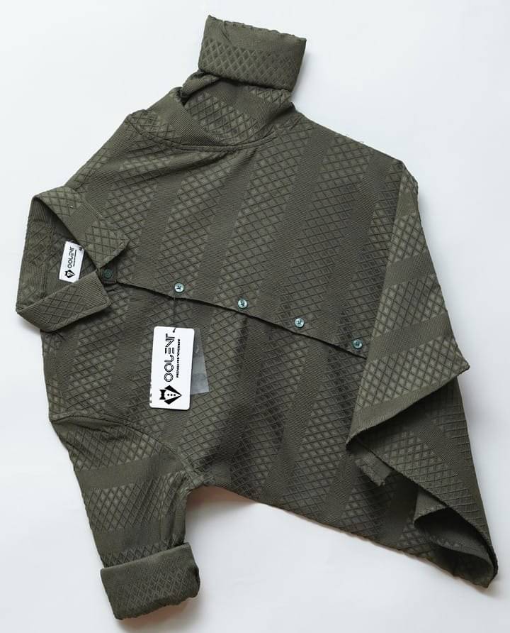     			OQUENT Poly Cotton Regular Fit Solids Full Sleeves Men's Casual Shirt - Olive ( Pack of 1 )