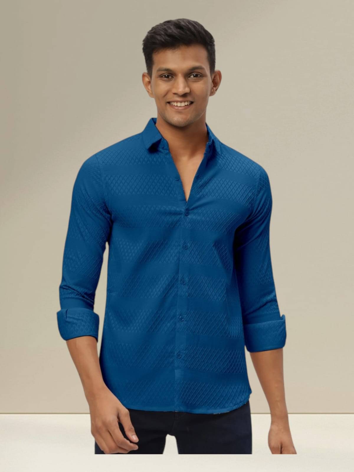     			OQUENT Poly Cotton Regular Fit Solids Full Sleeves Men's Casual Shirt - Blue ( Pack of 1 )