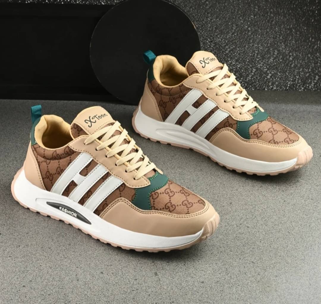     			Xtoon Beige Men's Outdoor Shoes