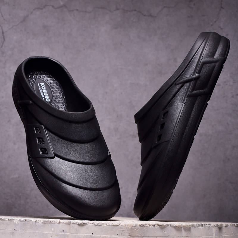     			koburg - Black Men's Clogs