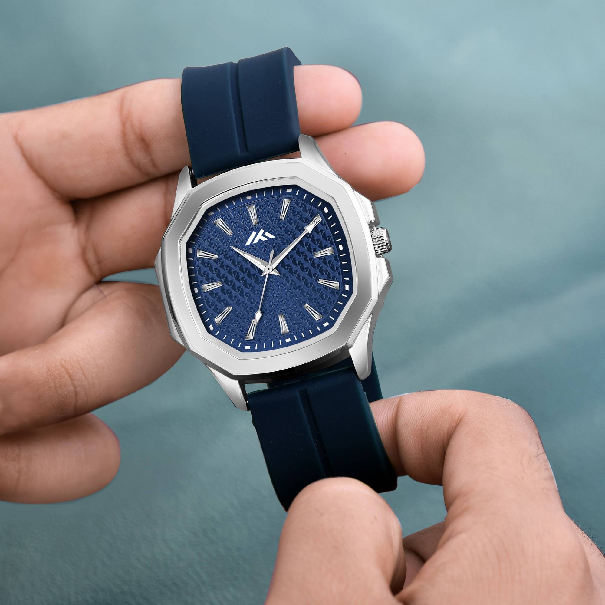     			Newman Blue Silicon Analog Men's Watch