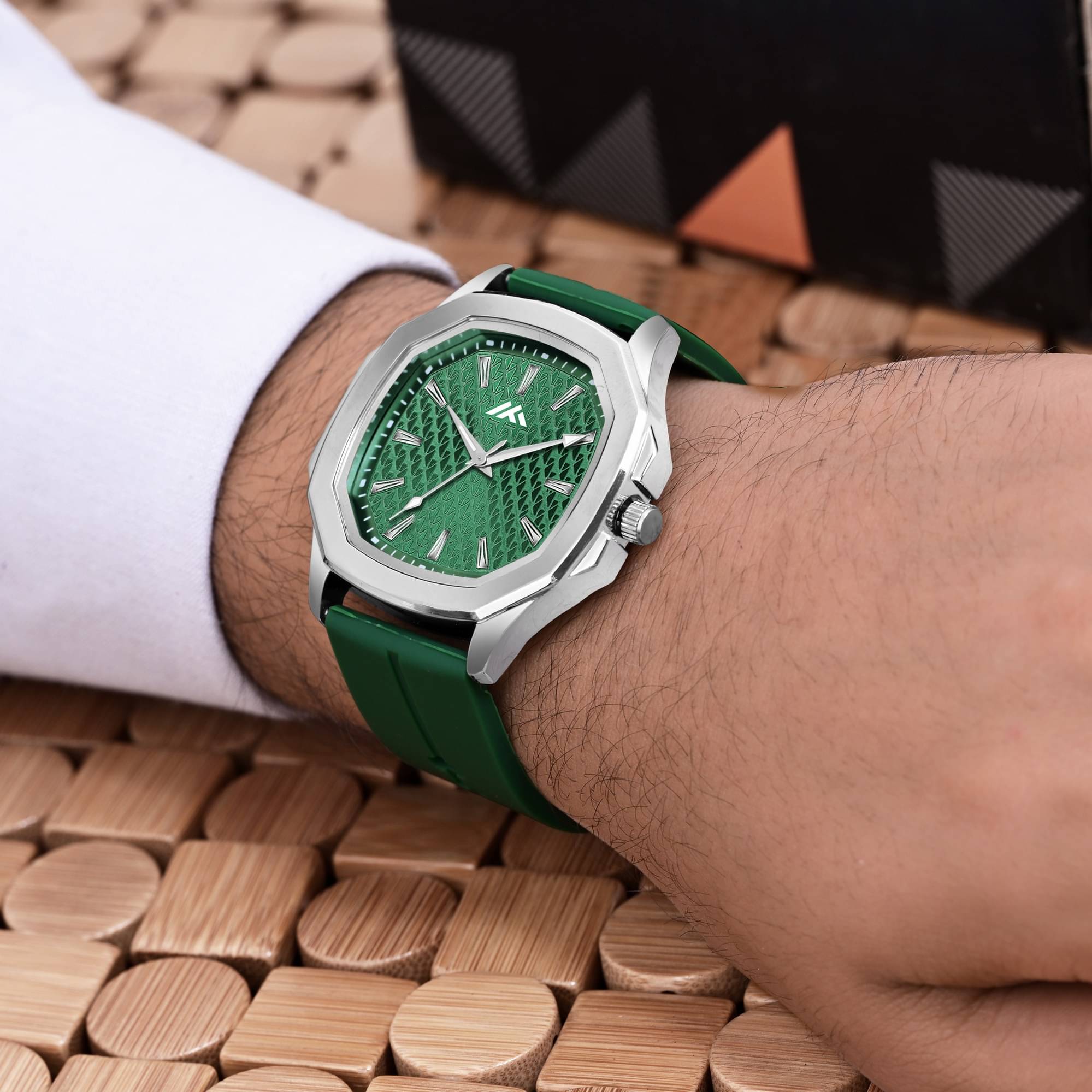     			Newman Green Silicon Analog Men's Watch
