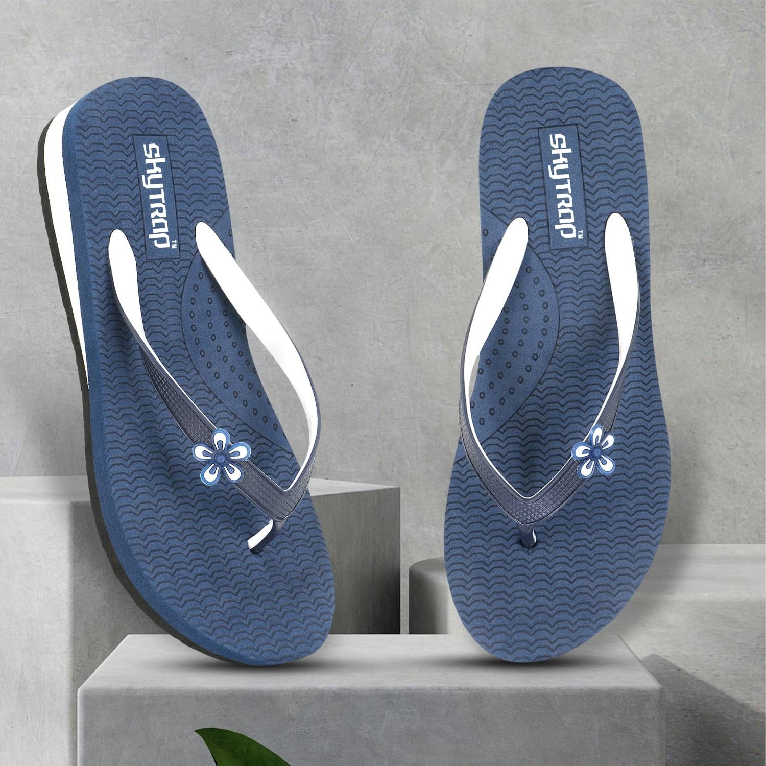     			Skytrap Blue Women's Daily Slipper