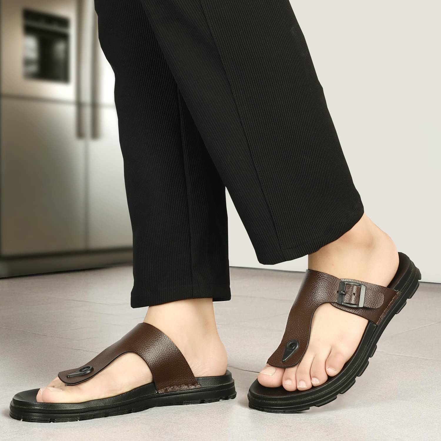    			Trotus Brown Men's Daily Slipper