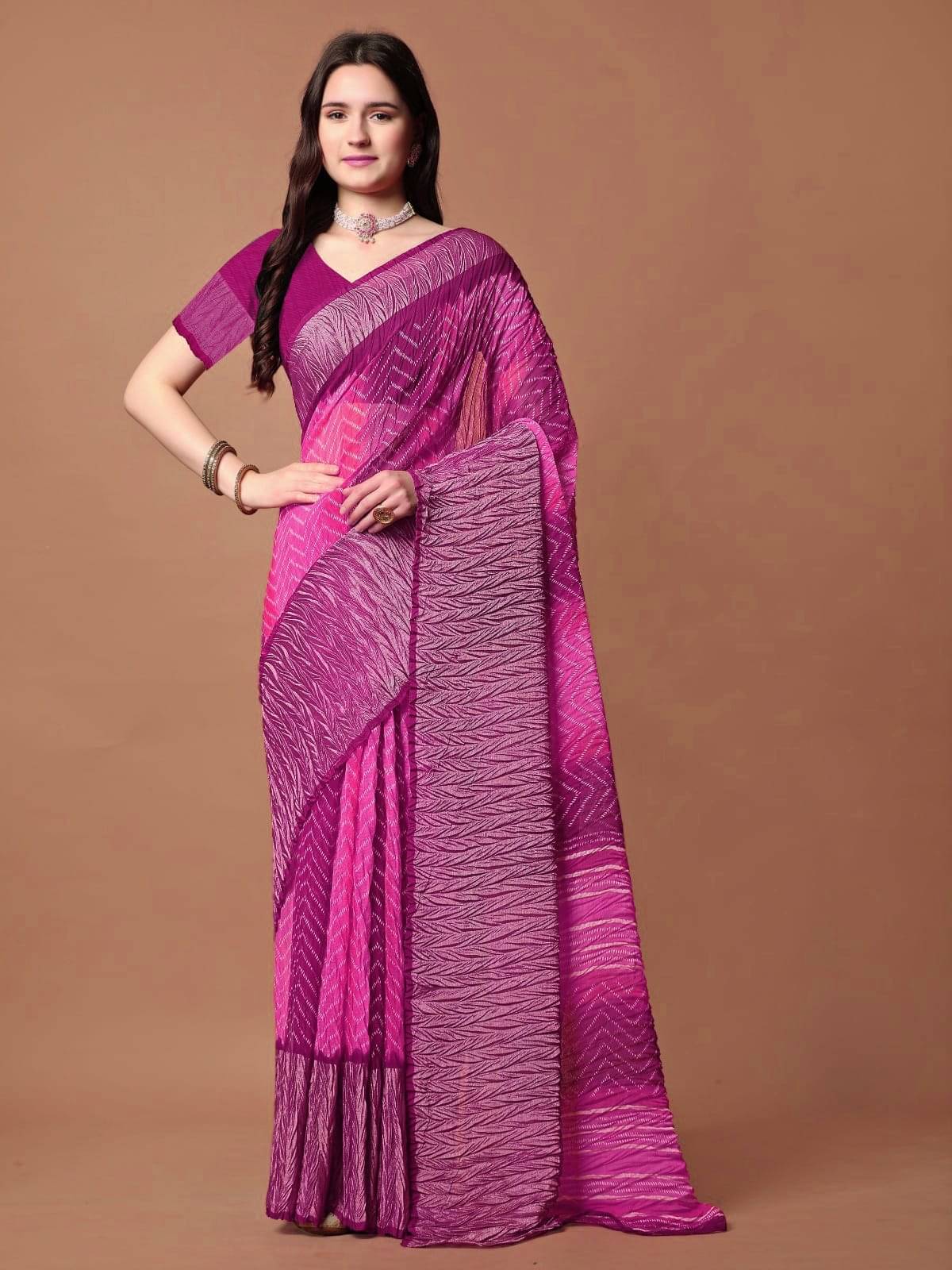     			VAANISRI Chiffon Self Design Regular Saree With Unstitched Blouse Piece ( Pink )