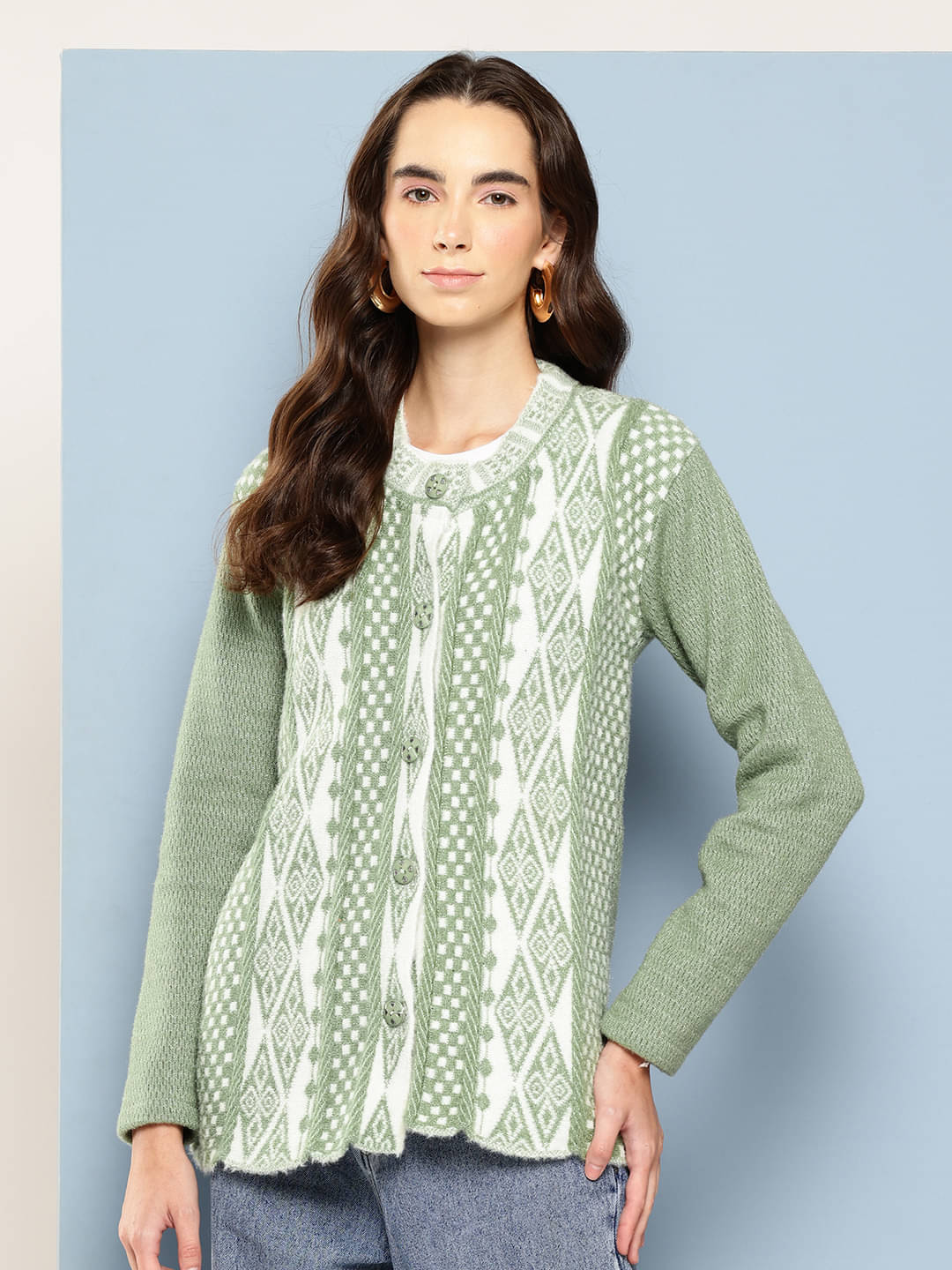 Aarika Woollen Regular Collar Women's Buttoned Cardigans - Green ( Single ) Aarika Woollen Regular Collar Women's Buttoned Cardigans - Green ( Single )