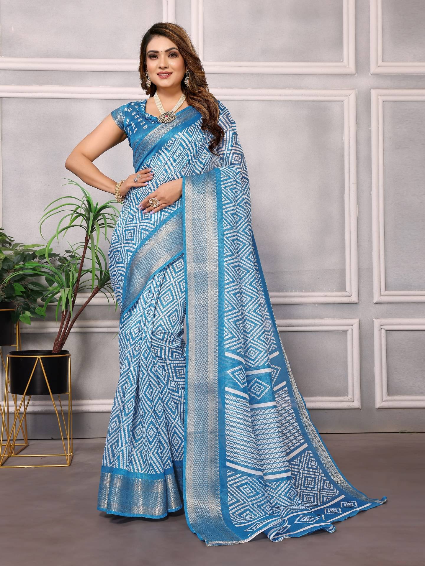BANDHANI VILLA Cotton Blend Printed Regular Saree With Unstitched Blouse Piece ( Sky Blue ) BANDHANI VILLA Cotton Blend Printed Regular Saree With Unstitched Blouse Piece ( Sky Blue )
