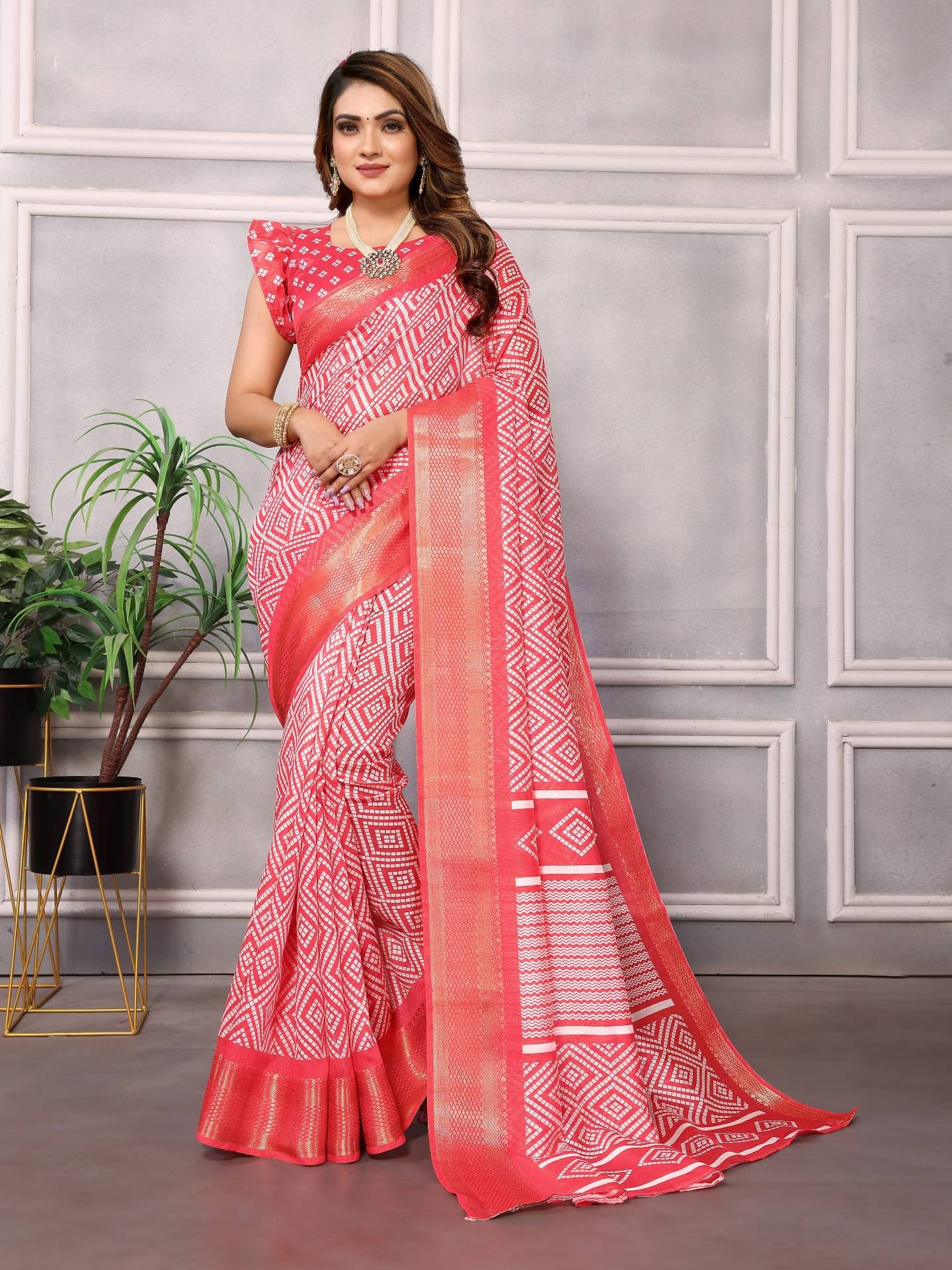 HEMA SILK MILLS Cotton Blend Printed Regular Saree With Unstitched Blouse Piece ( Pink )     			HEMA SILK MILLS Cotton Blend Printed Regular Saree With Unstitched Blouse Piece ( Pink )