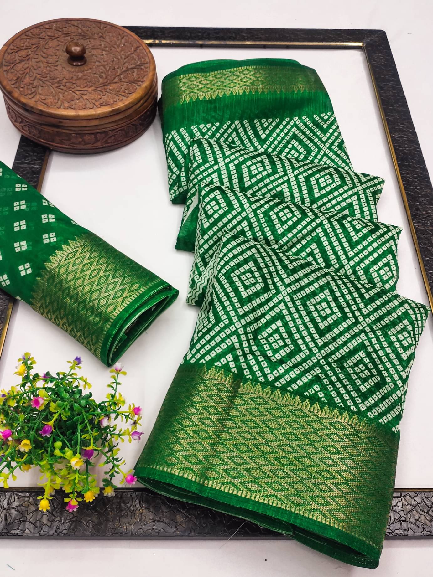     			HEMA SILK MILLS Cotton Blend Printed Regular Saree With Unstitched Blouse Piece ( Green )