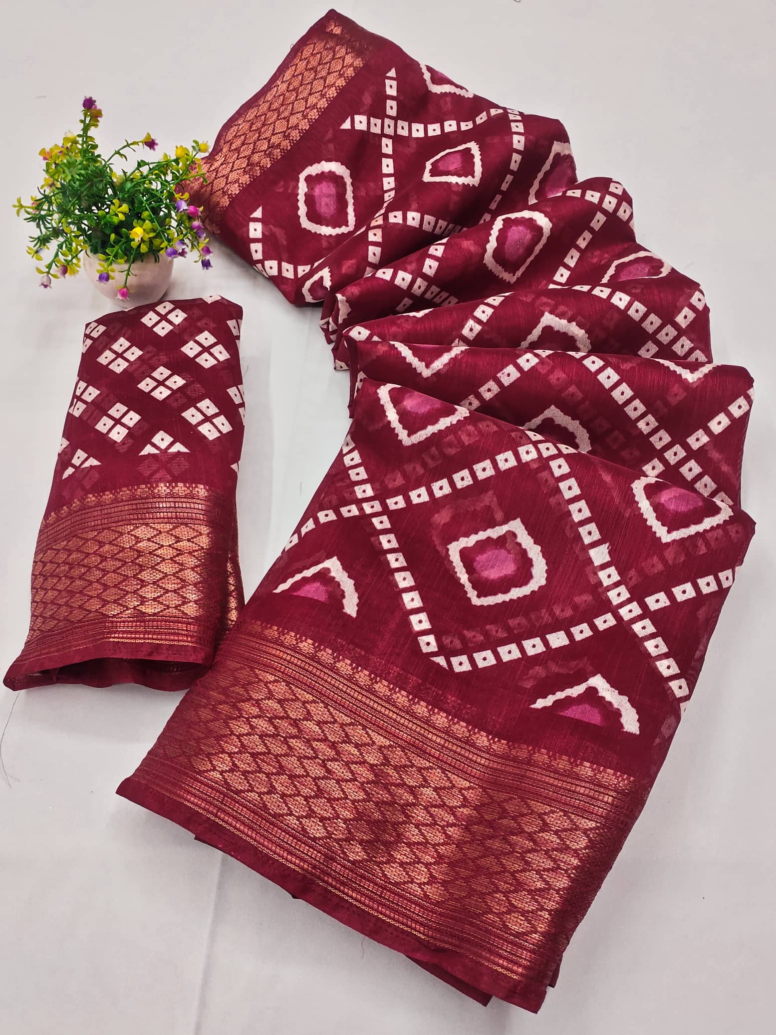 HEMA SILK MILLS Cotton Blend Printed Regular Saree With Unstitched Blouse Piece ( Red ) - Sarees | Buy online on ZillyBuy
