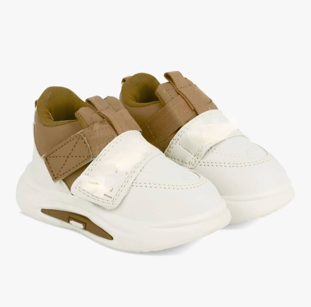     			ICONIC ME - Multicolor Boy's Sneakers ( 1 Pair )