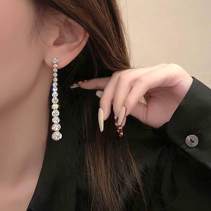     			Opus Gems White Drop Earrings ( Pack of 1 )