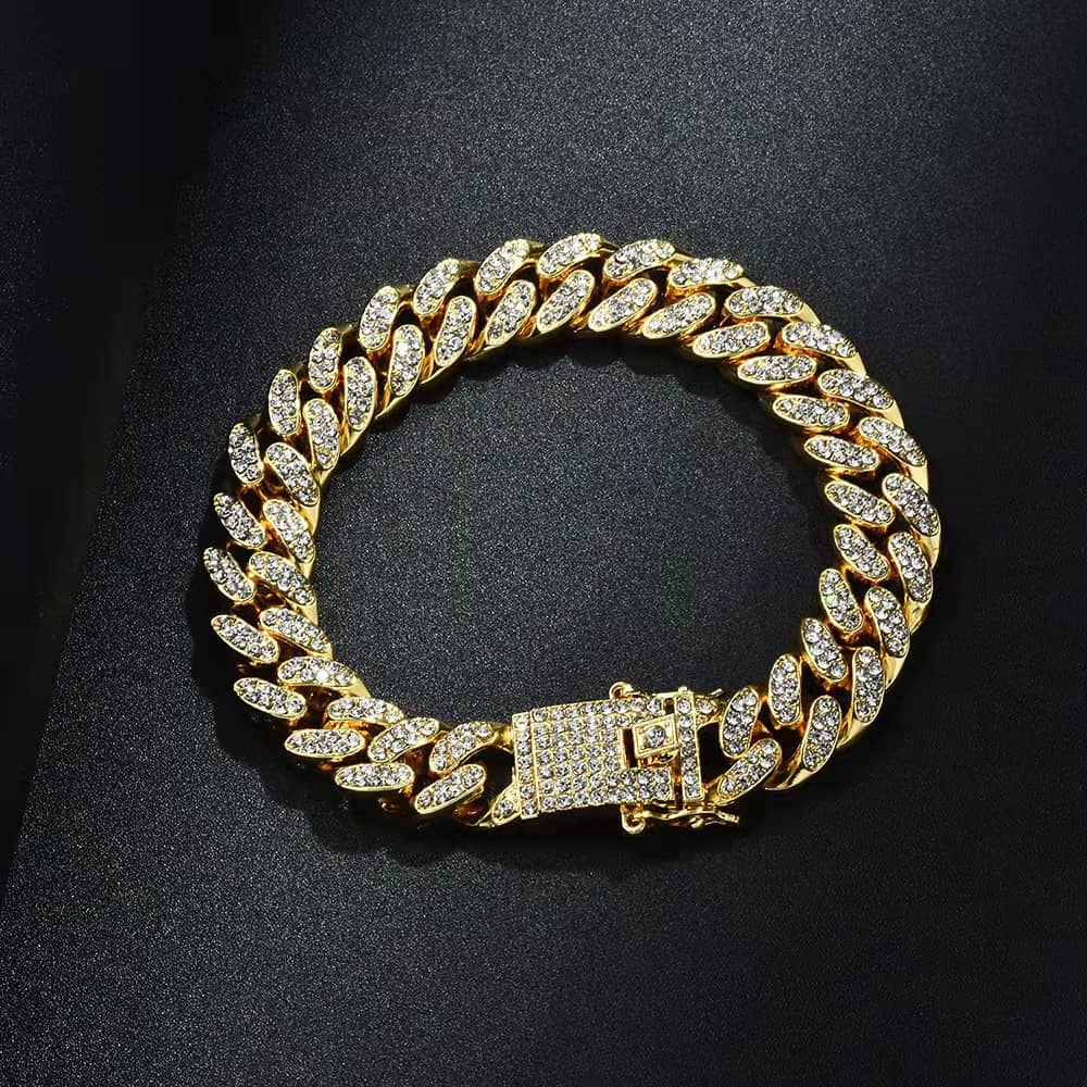 Thrillz Gold Bracelet ( Pack of 1 ) - Bangles & Bracelets | Buy online on ZillyBuy