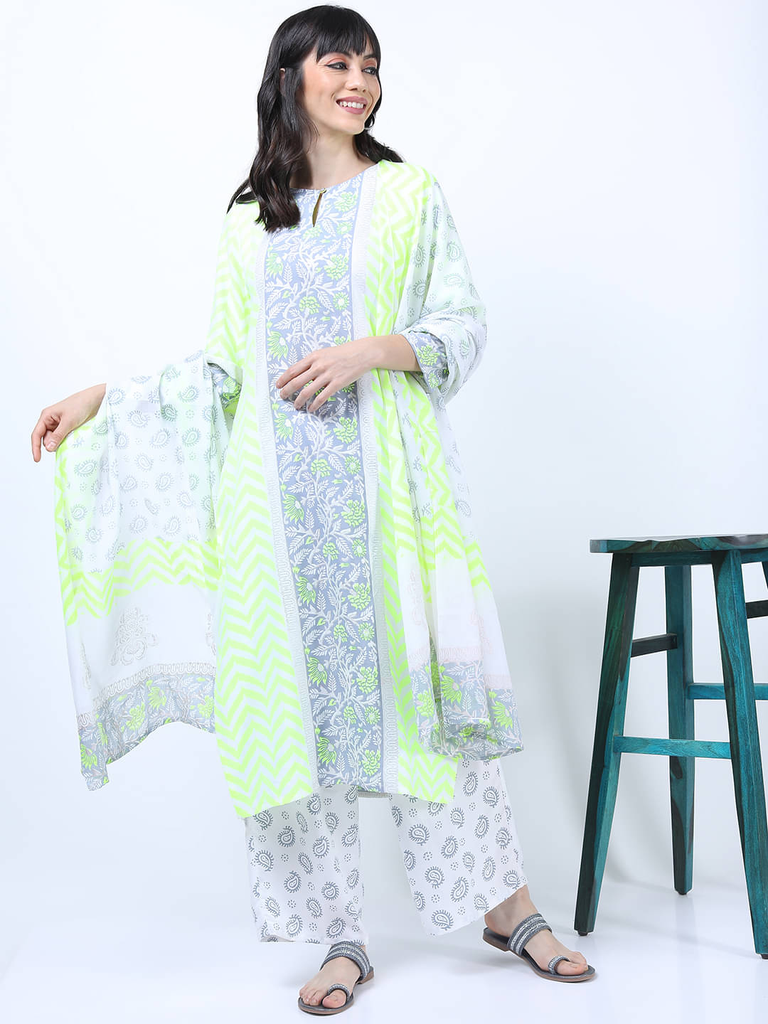     			Vishudh Women Viscose Printed Straight Kurti With Palazzo ( Yellow )