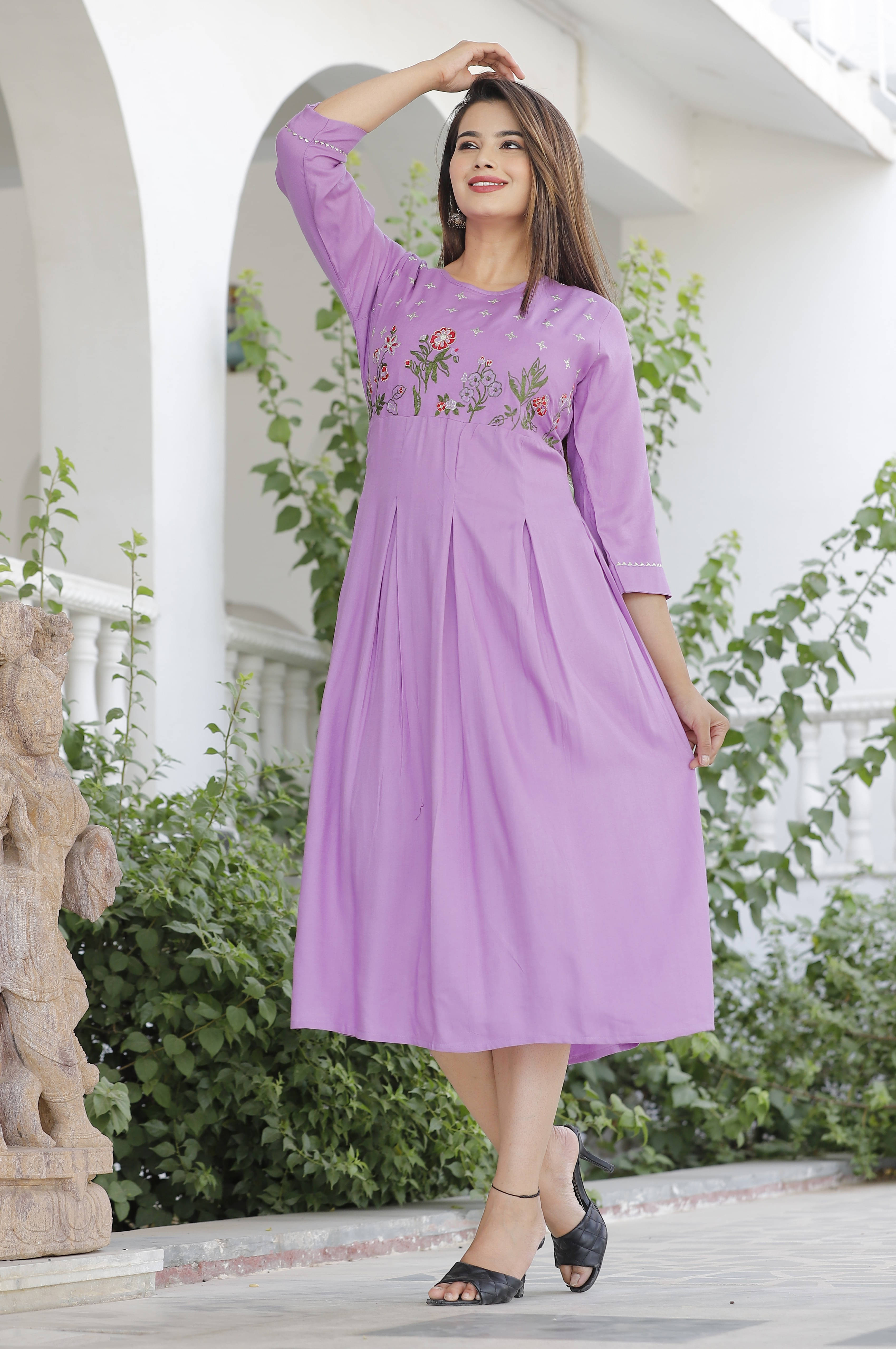 Mehsoos Fashion Women Viscose Rayon Embroidered Anarkali Kurti ( Purple ) Mehsoos Fashion Women Viscose Rayon Embroidered Anarkali Kurti ( Purple )