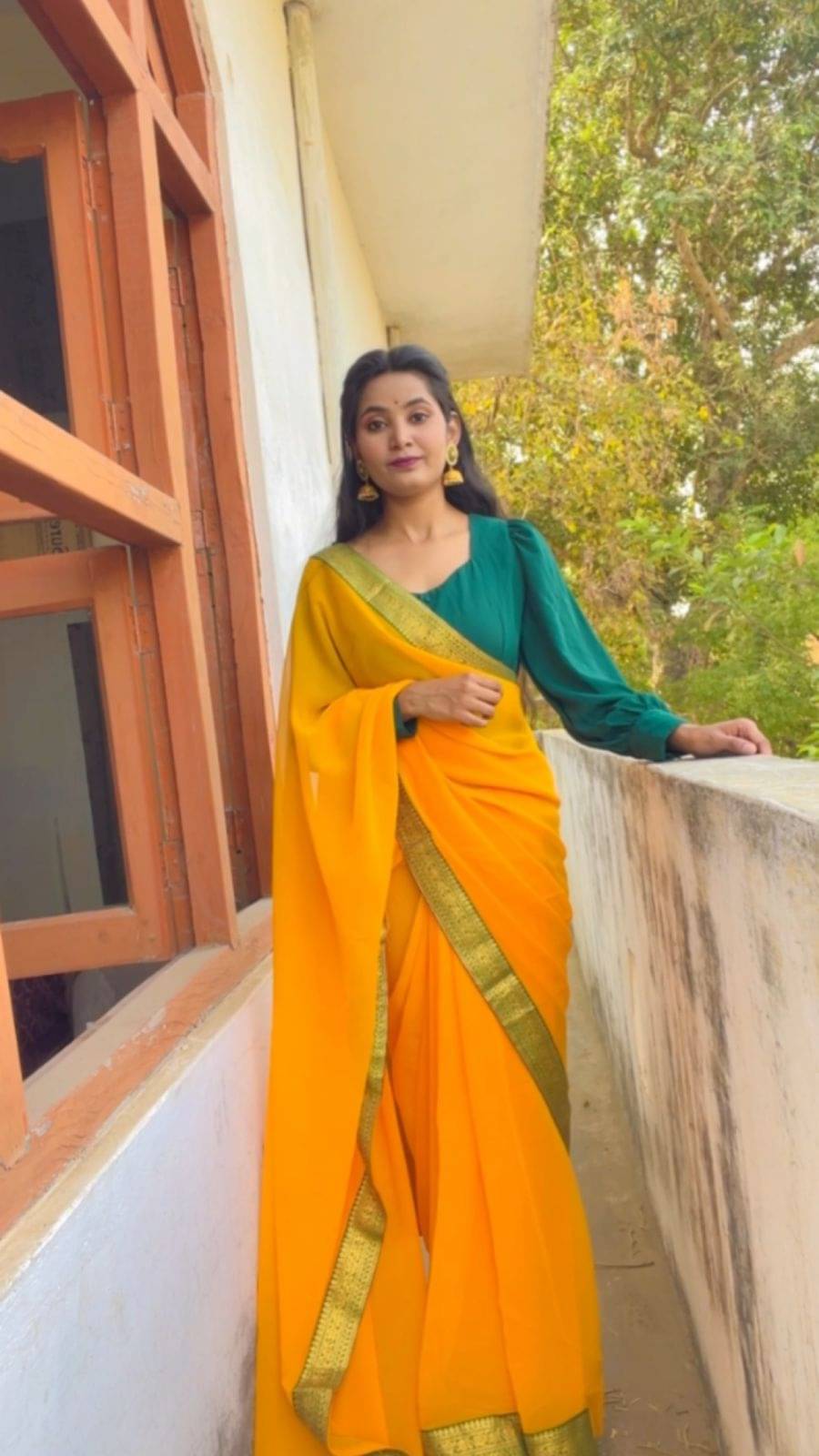     			ANAND SAREES Chiffon Solid Ilkal Saree With Unstitched Blouse Piece ( YELLOW )