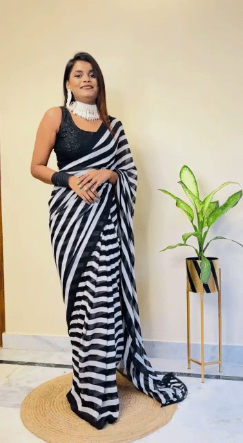     			ANAND SAREES Georgette Striped Ilkal Saree With Unstitched Blouse Piece ( BLACK )